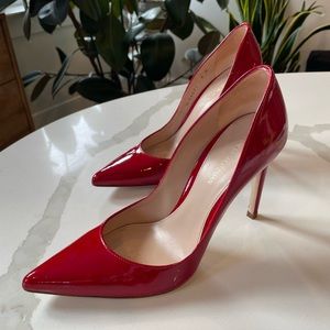 STUART WEITZMAN | Curvia Pump, Red Patent, Size 6